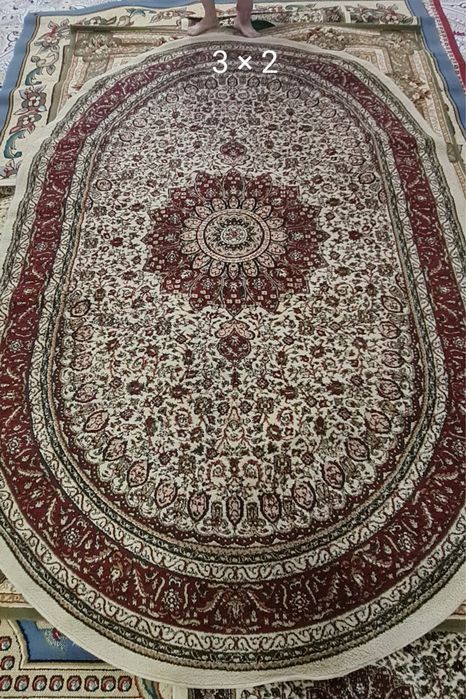 Ковры в хорошем состоянии.