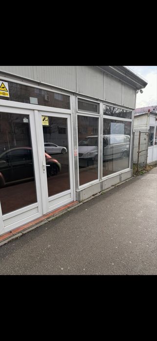 Inchiriez spatiu comercial zona pacea