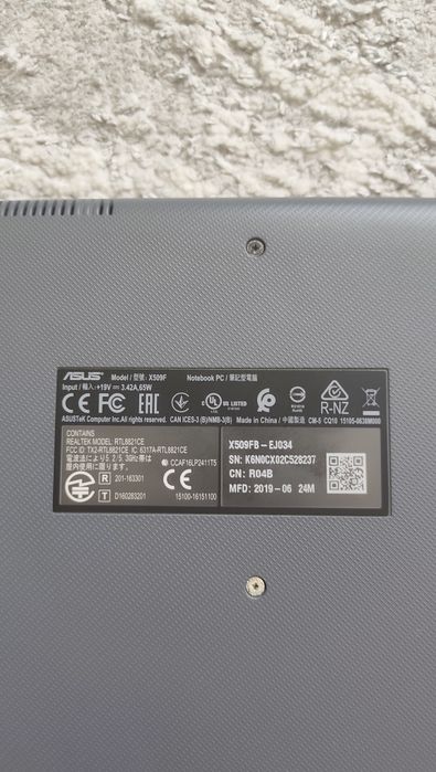 Vând laptop ASUS VivoBook X509FB-EJ034