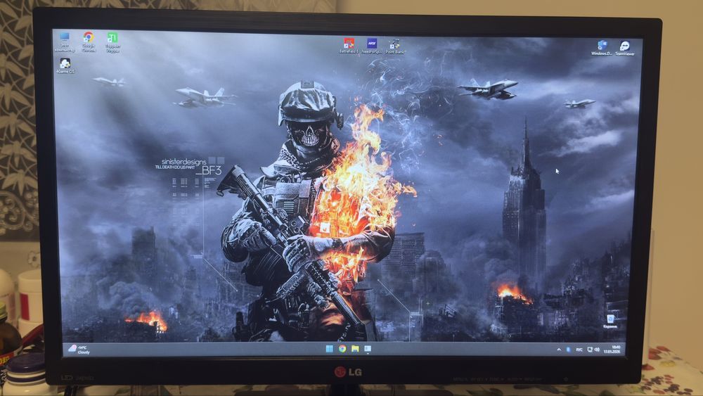 Монитор в хорошем состояний