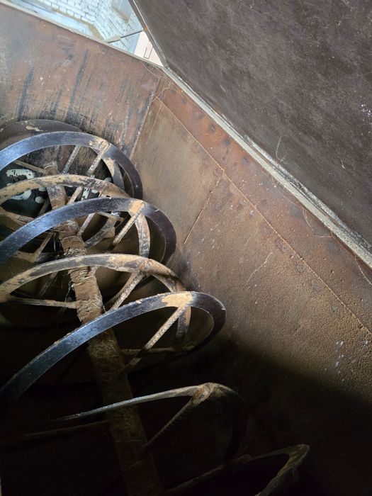 Продам смеситель кормов