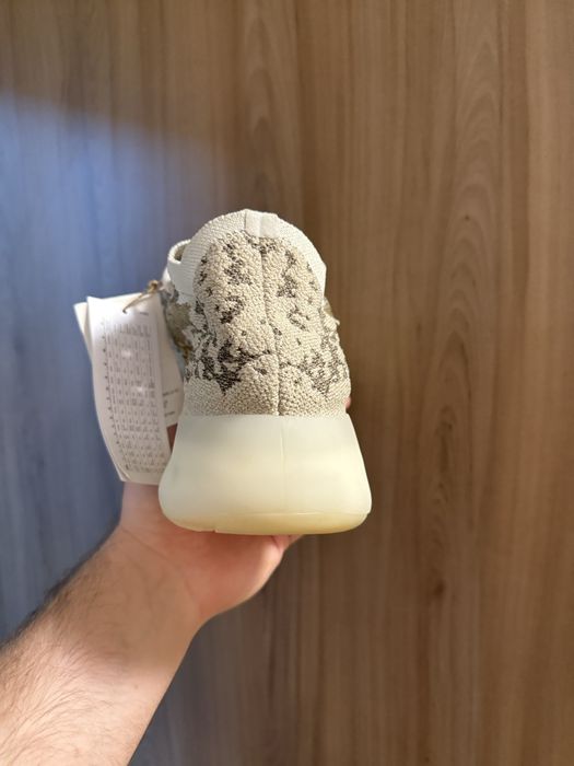 Yeezy 380 Pyrite 40