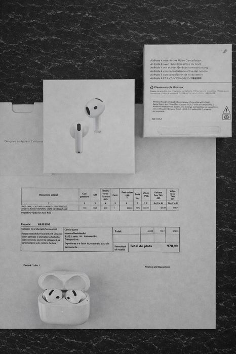 AirPods 4 cu ANC -originale folosite foarte puțin