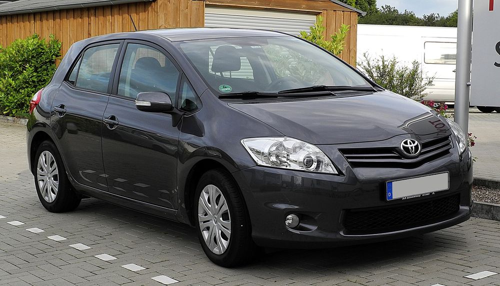 Toyota Auris (E15), 2010-2013 PIESE AUTO