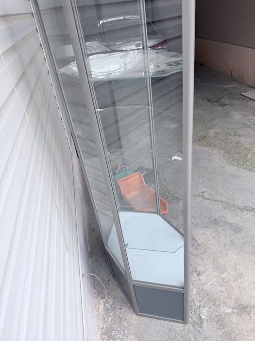 Продается ветрина