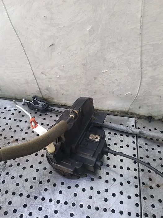 Broasca usa stanga fata renault koleos 1 hy