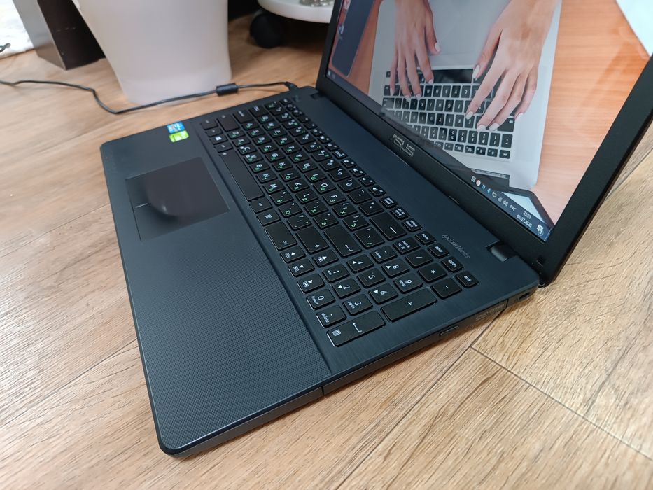 Ноутбук ASUS i3/1TB /Nvidia Windows 10.