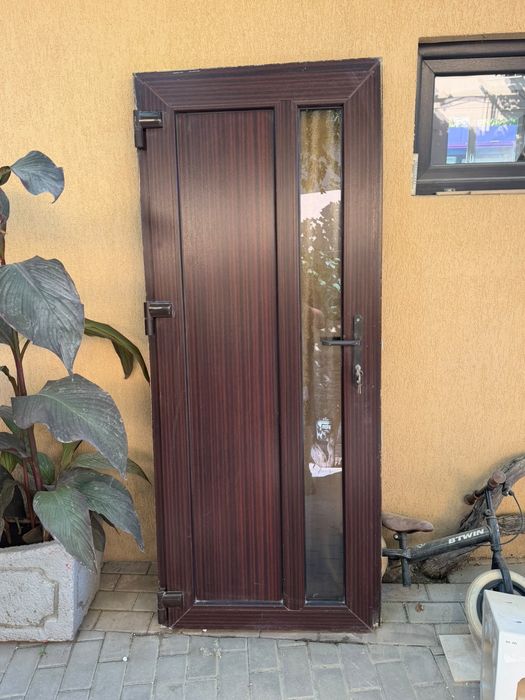 2 usi Termopan conditi foarte bune