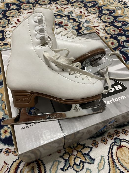 Коньки Jackson Artiste, джексон артист