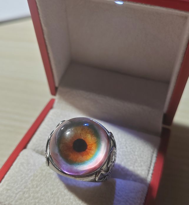 Винтажное кольцо глаз вампира