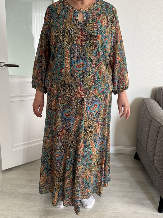 Продам платье костюм , двойка .