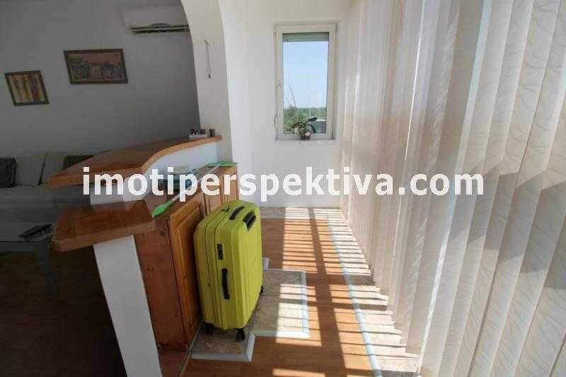 Продава се Тристаен апартамент в Пловдив, Тракия - 80 кв.м за 861 €/кв.м - Снимка #3