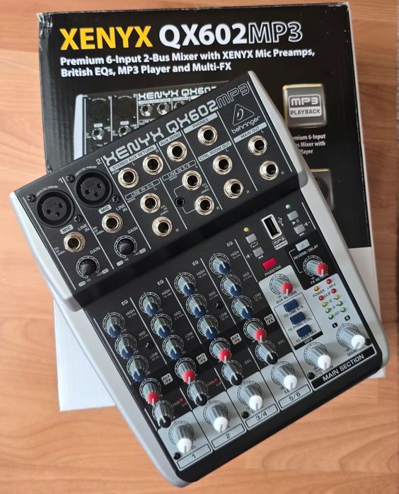 Behringer mixer mp3 qx 602