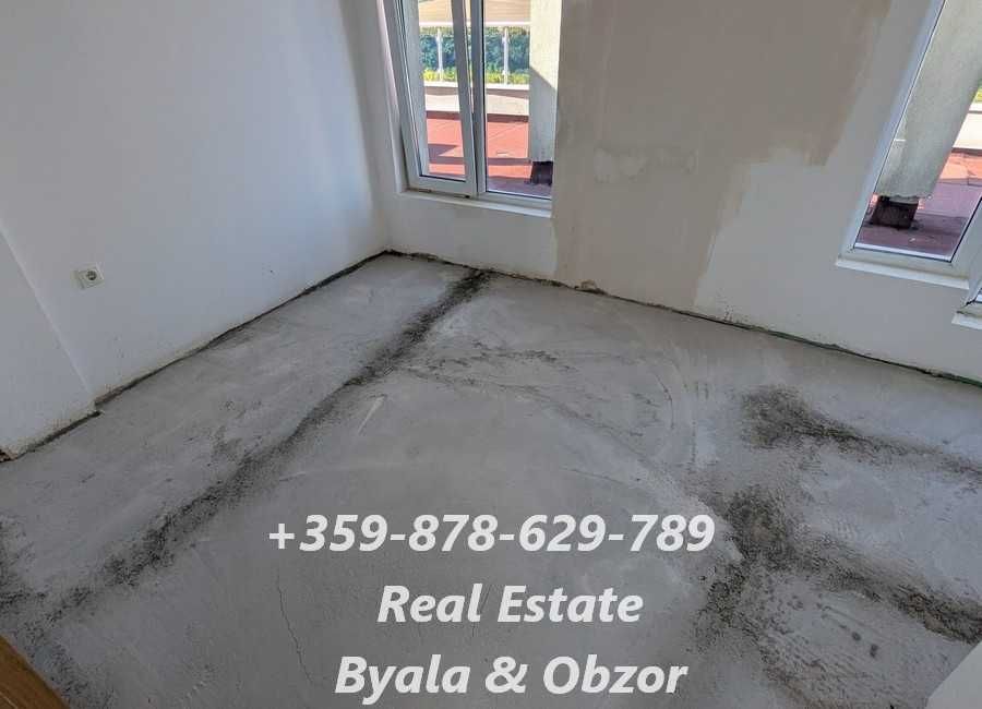 Продава се Тристаен апартамент в Обзор - 244 кв.м за 382 €/кв.м - Снимка #9