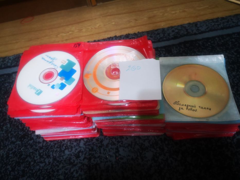 Диски DVD. Фильмы, сериалы.