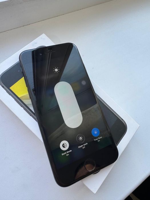 ОБМЕН iphone SE 2 64gb