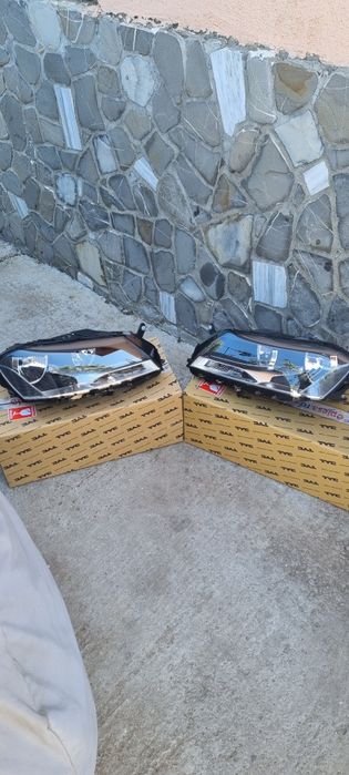 Faruri Volkswagen Passat b7 noi