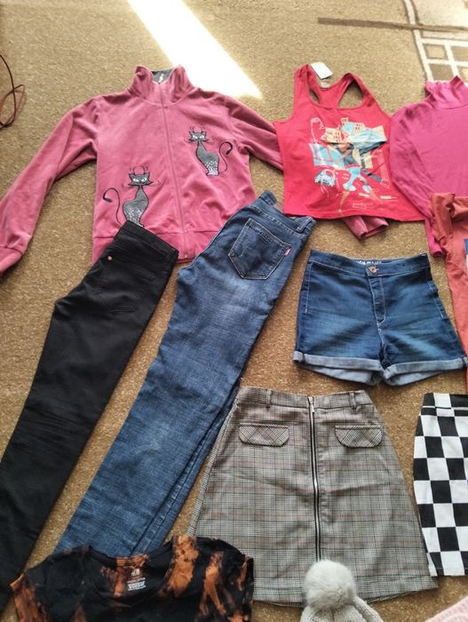 Продам пакет вещей для девочки 9-11 лет