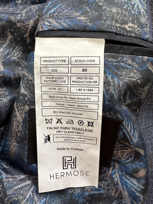 Продам костюм мужской. Размер 48.