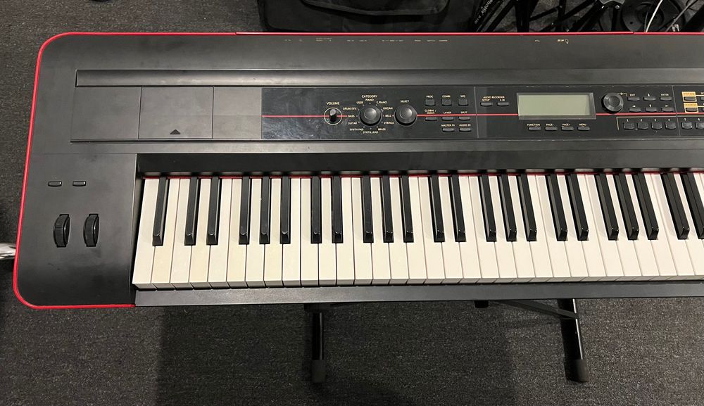 Синтезатор Korg Kross 88 электропиано