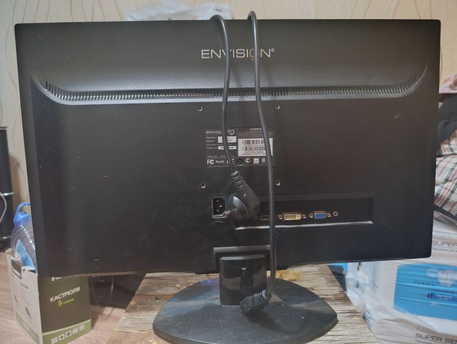 Монитор хороший в рабочем состоянии