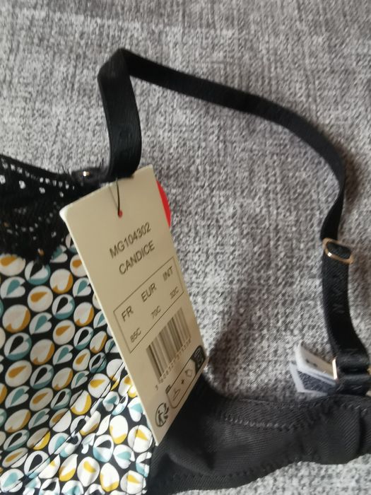 Sutien 85 C - Nou - 65 lei 2 buc