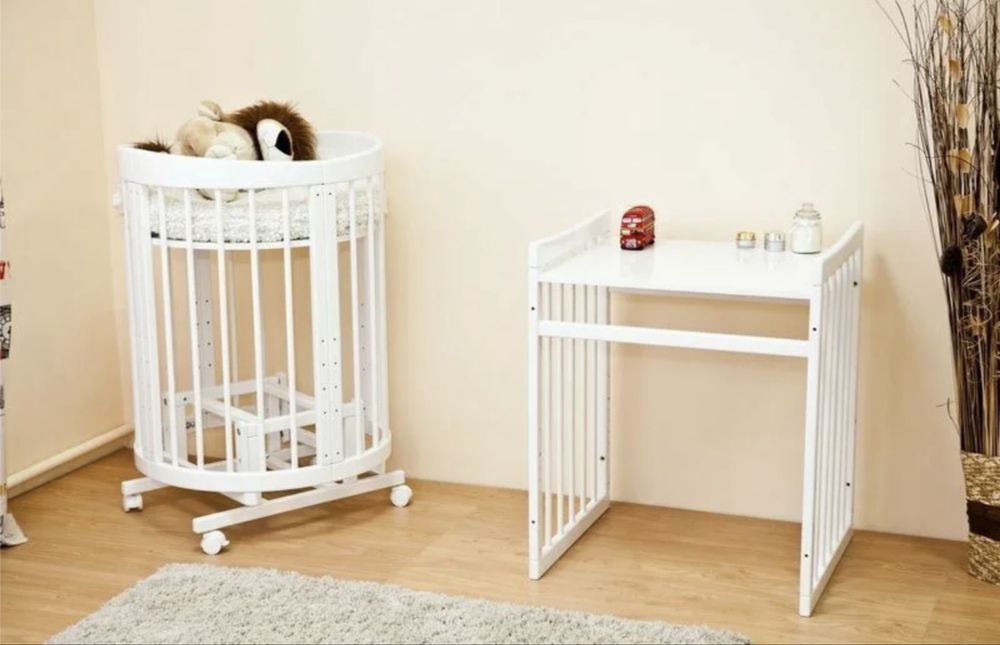 Продам кроватку- трансформер.