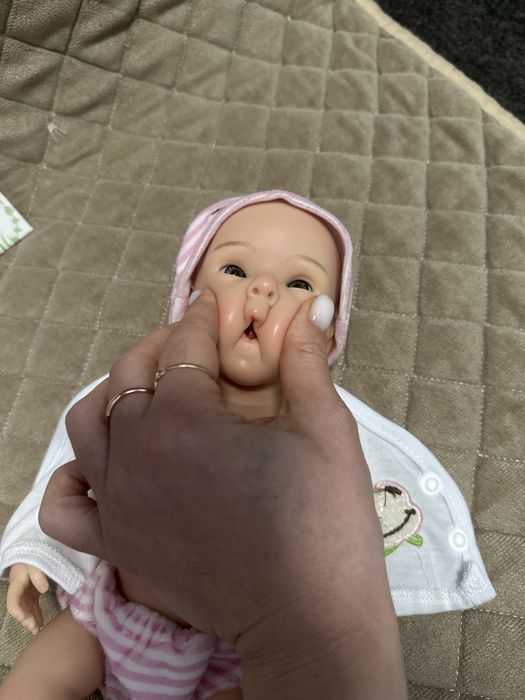 Продам куклу реборн