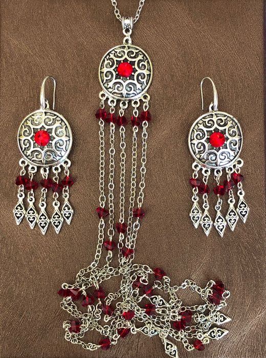 Автобустардағы қыздардың кездейсоқ порно суреттері