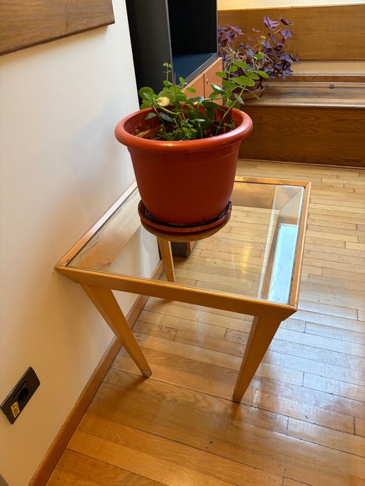 Măsuță de cafea cu sticlă