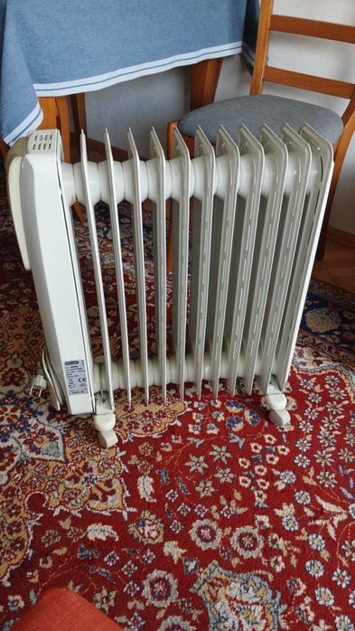 Маслен радиатор DeLonghi HORK KH771225 2500W 12 ребра