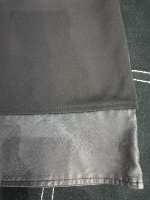 Елегантна черна рокля