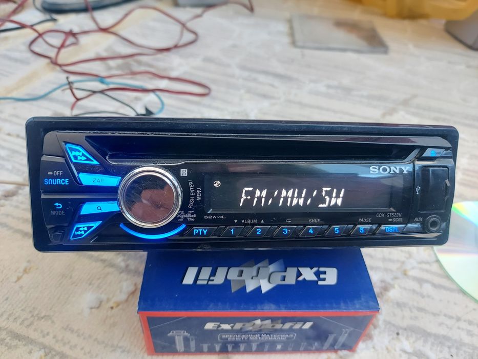 Мафон SONY-CDX-GT522U оригинал