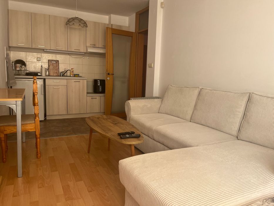 Дава се под наем Двустаен апартамент в Благоевград, Идеален център - 64 кв.м за 306 € - Снимка #2