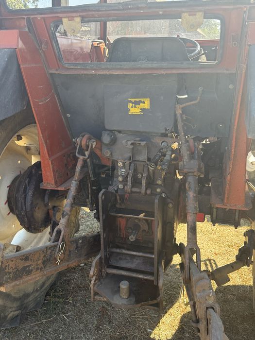 Tractor fist 766