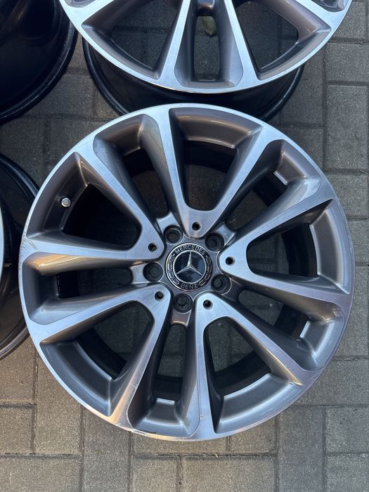 Se vand jante originale Mercedes E class R18 2 dimensiuni