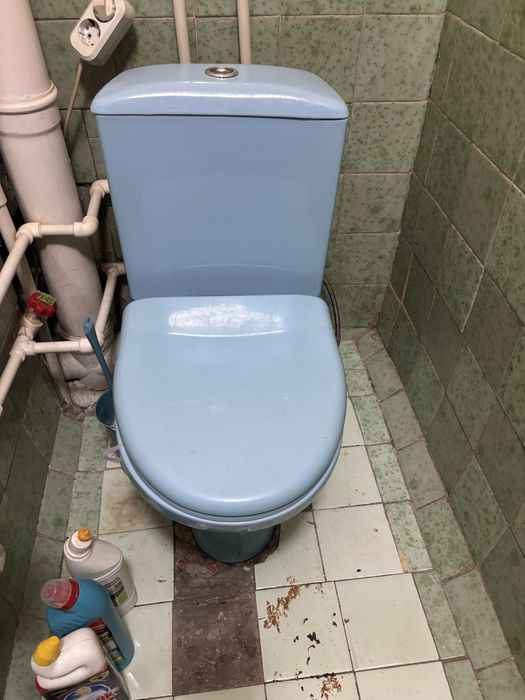 Продается унитаз