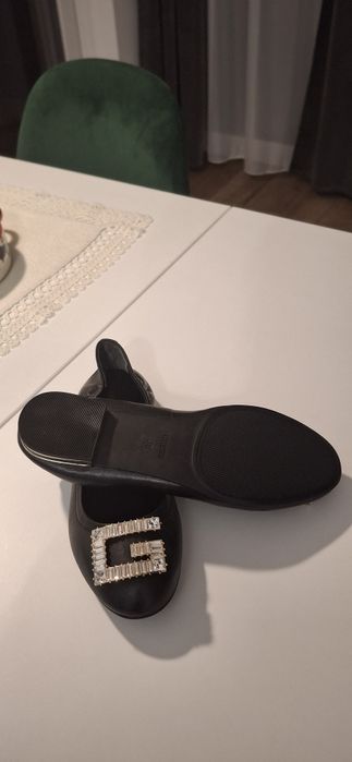 Balerini Guess din piele naturala