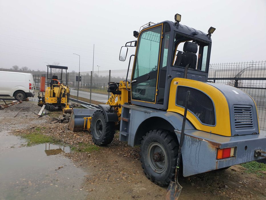 Excavator 1t motorizare 3 cilindrii Kubota