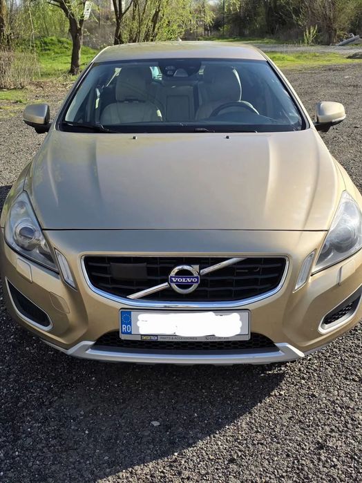 Volvo S60 Volvo S60 2.0 Benzină Automat 2012 – Întreținut, Stare Foarte Bună