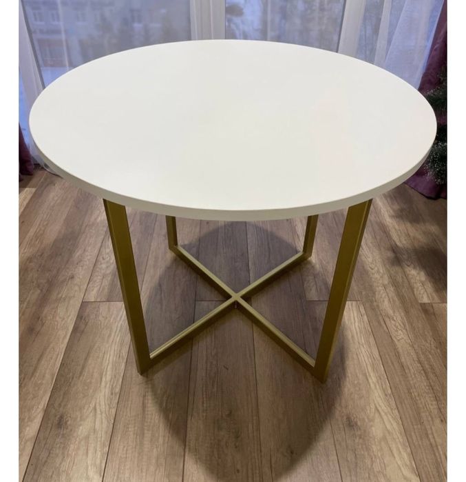 Стол, диаметр 1м