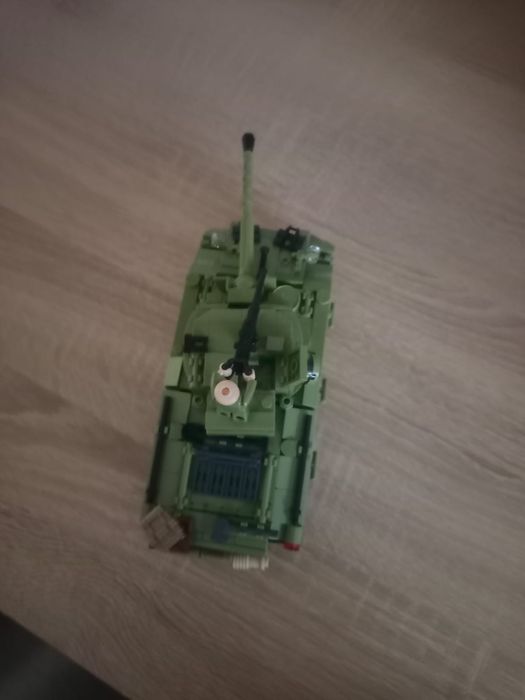 Продам лего танк