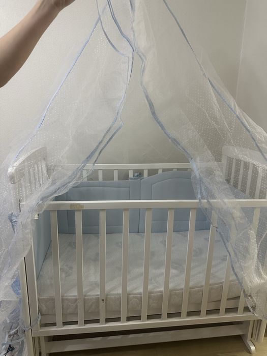 Продам детскую кроватку