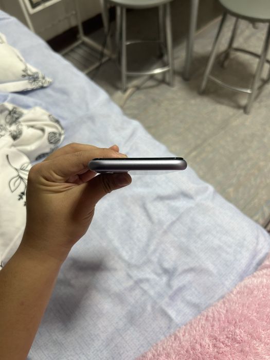 Айфон 11 с гарантией