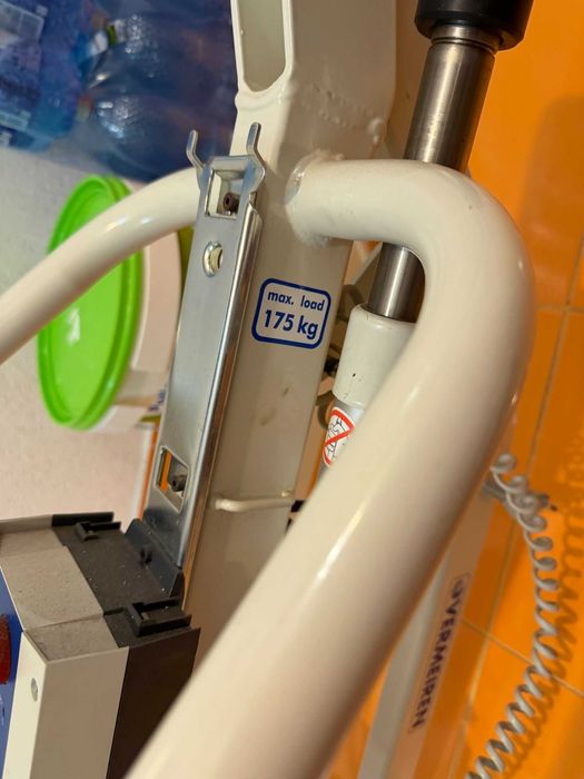 Elevator persoane cu handicap