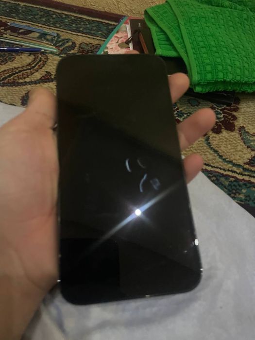 Iphone 12 pro max xolati yaxshi 128 gb yomks 80%