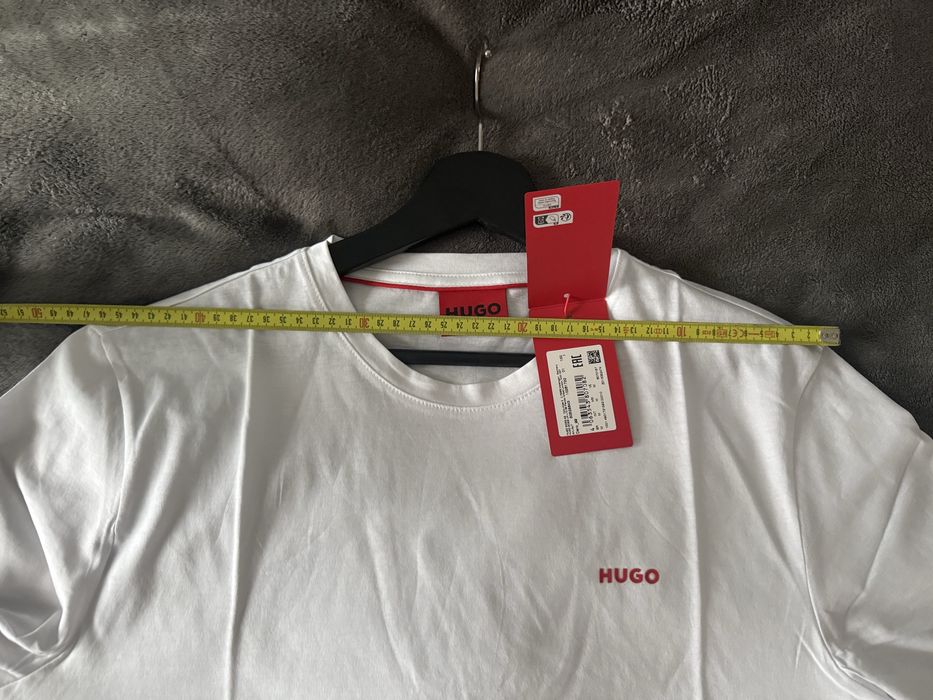 Hugo Dero tricou barbati culoare alb logo mic marimea M nou original