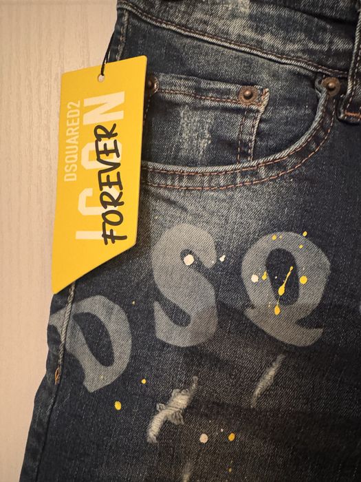 Blugi scurti Dsquared2 marimea 44