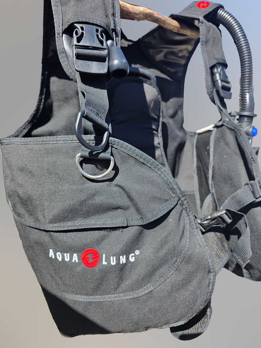 Продавам водолазна жилетка - BCD Aqualung Wave, размер M