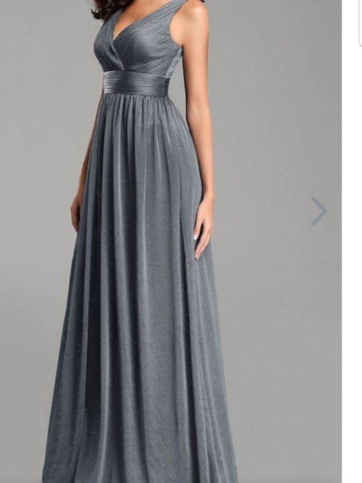 Красива и нежна рокля